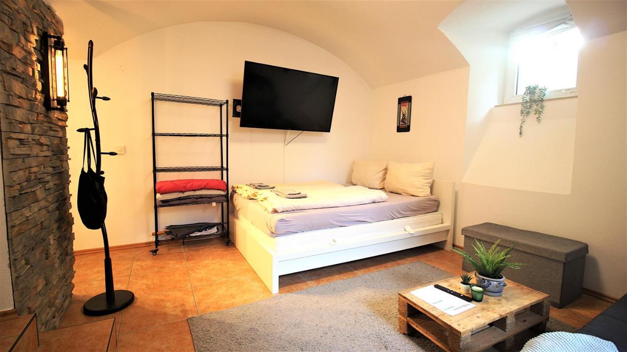 Xxx Fully Equipped Apartment Near Main Station! Wurzburgo Exterior foto